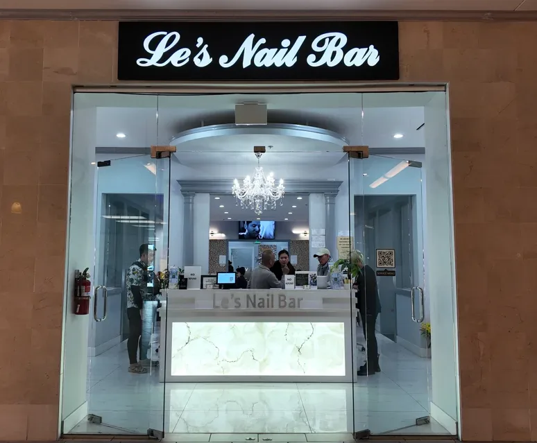 Le's Nail Bar @ Mondawmin Mall — Nail salon in Baltimore